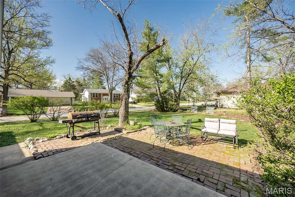 539 Blazedwood Drive Ballwin, MO 63021 - Photo 26 of 33