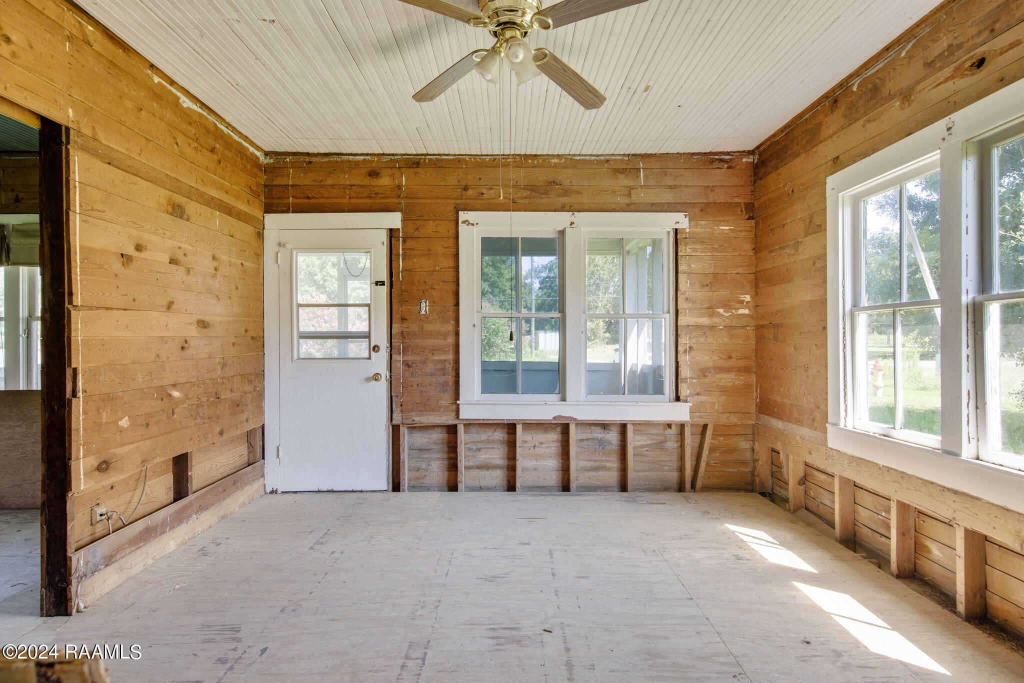 4258 Verot School Road Youngsville, LA 70592 - Photo 5 of 11 7-web-or-mls-4258 Verot School rd-7