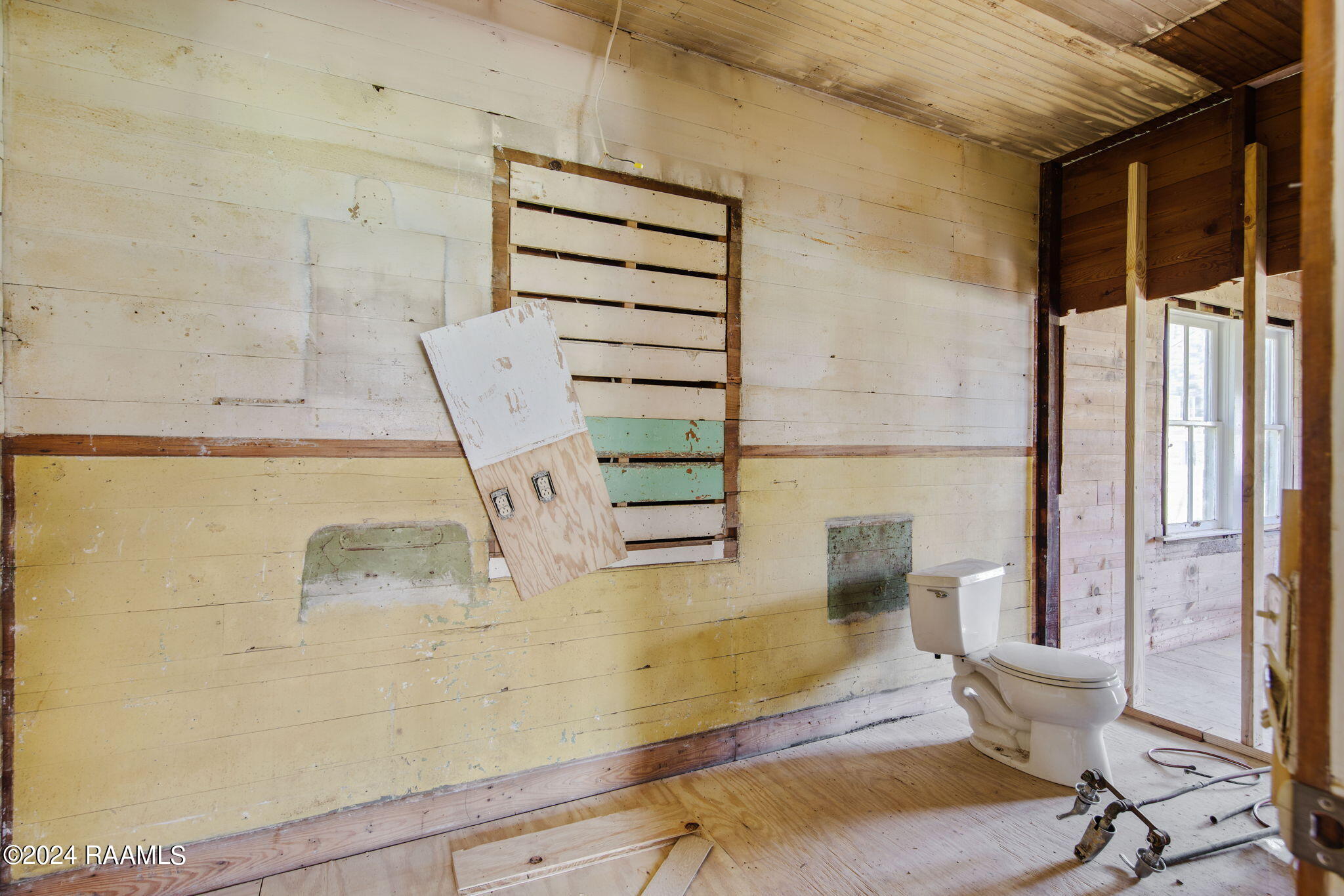 4258 Verot School Road Youngsville, LA 70592 - Photo 8 of 11 10-web-or-mls-4258 Verot School rd-10