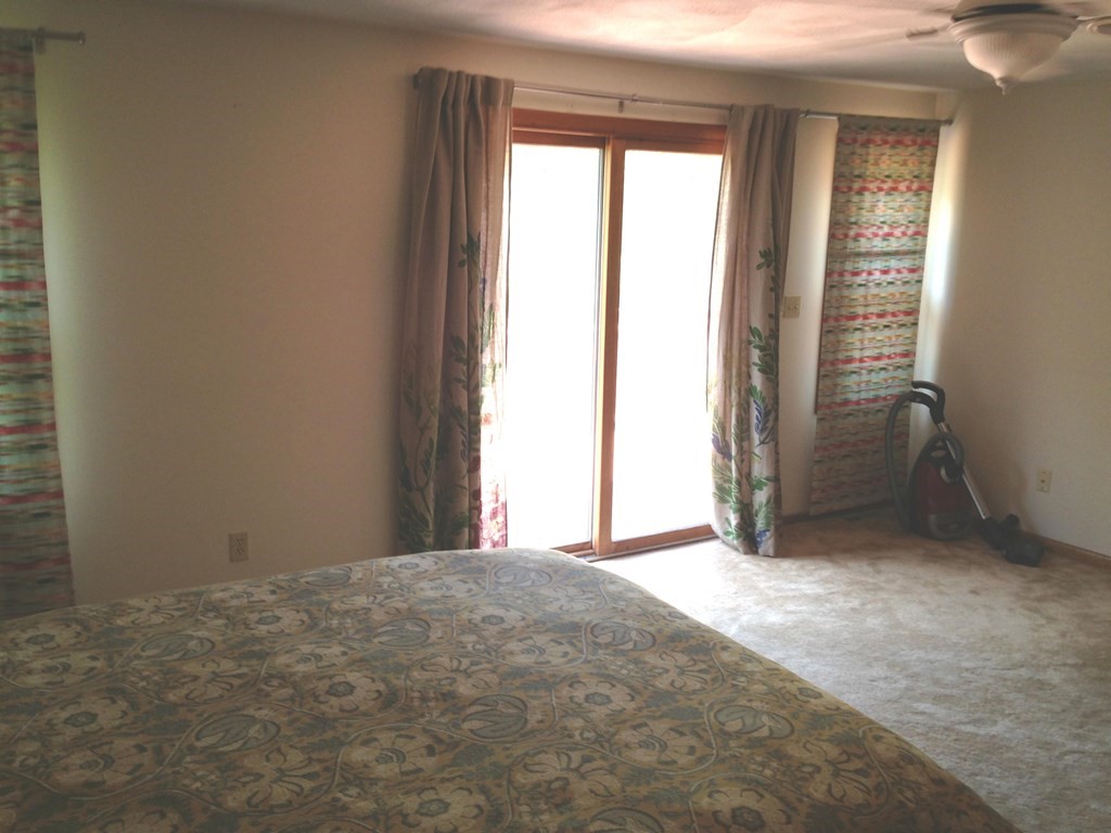 124 Hampton Road Sharon, MA 02067 - Photo 13 of 18