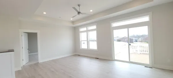 $500,000 | 5547 Canal Avenue Southwest, Unit 63, Wyoming, MI 49418