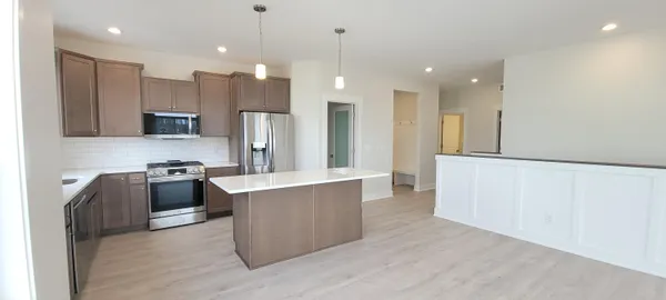 $500,000 | 5547 Canal Avenue Southwest, Unit 63, Wyoming, MI 49418