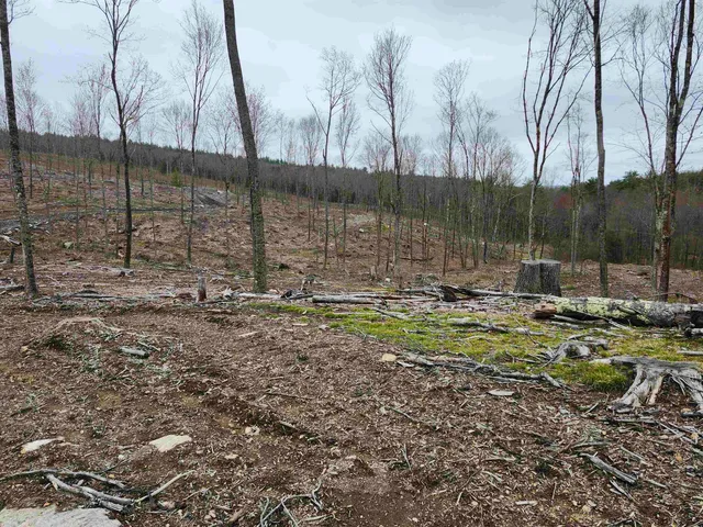 $1,100,000 | 370 Shaker Road, Concord, NH 03301