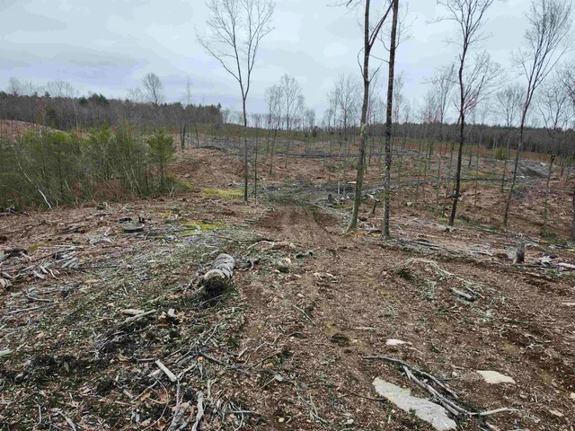 $1,100,000 | 370 Shaker Road, Concord, NH 03301