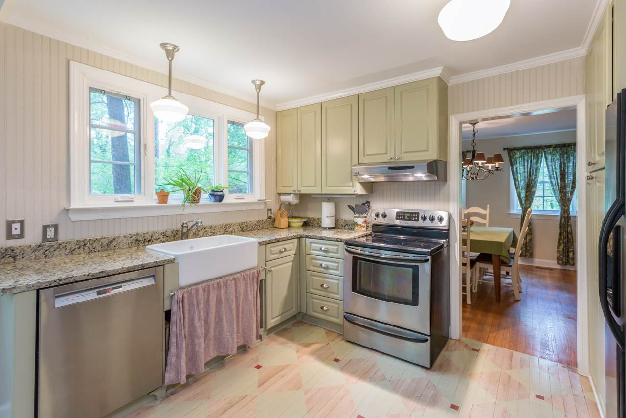 319 Furches Street Raleigh, NC 27607 - Photo 14 of 25 Photo 14