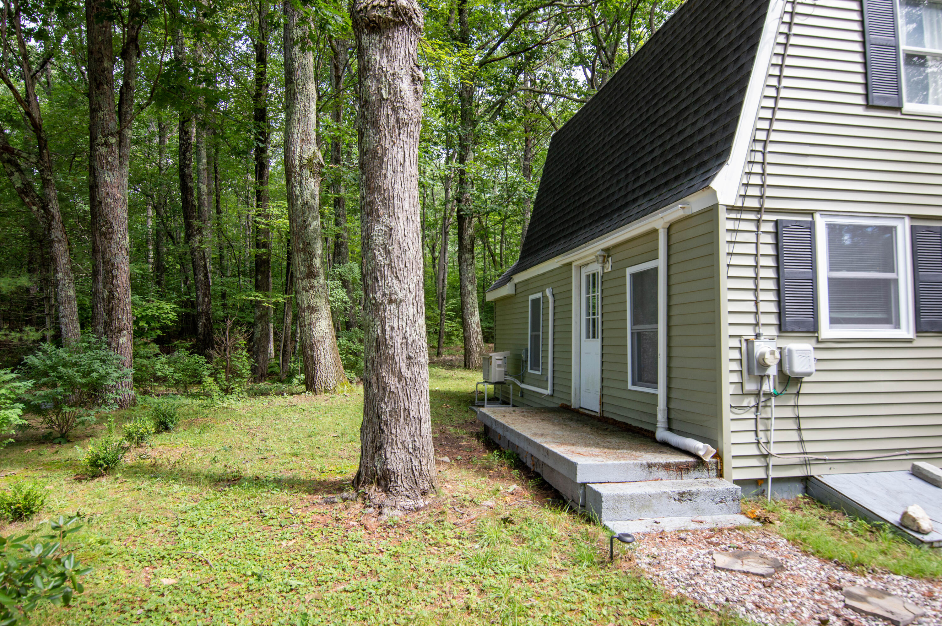 97 Whites Bridge Road Windham, ME 04062 - Photo 4 of 64 3