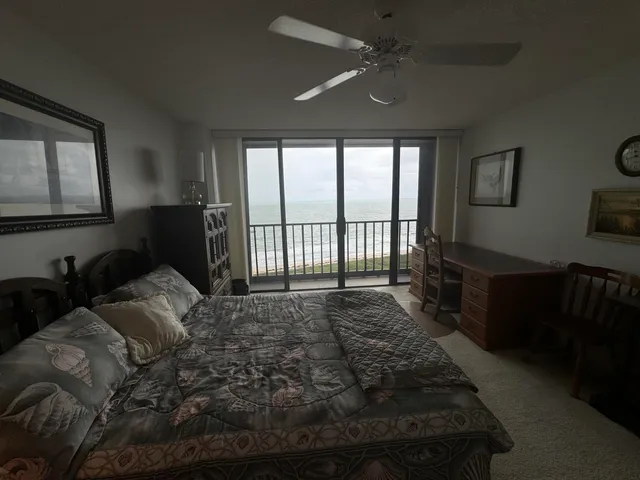 $4,300 | 5047 North Hwy A1A, Unit PH2, Fort Pierce, FL 34949