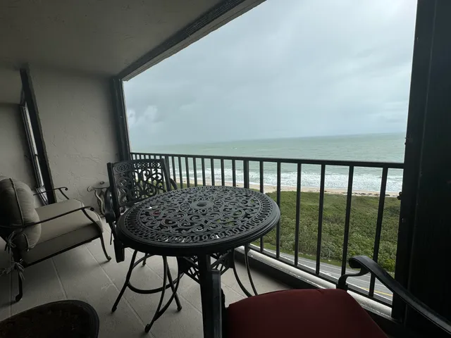 $4,300 | 5047 North Hwy A1A, Unit PH2, Fort Pierce, FL 34949
