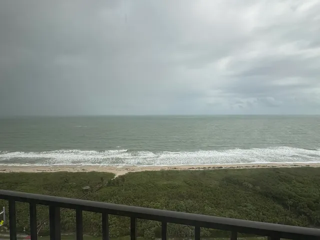 $4,300 | 5047 North Hwy A1A, Unit PH2, Fort Pierce, FL 34949