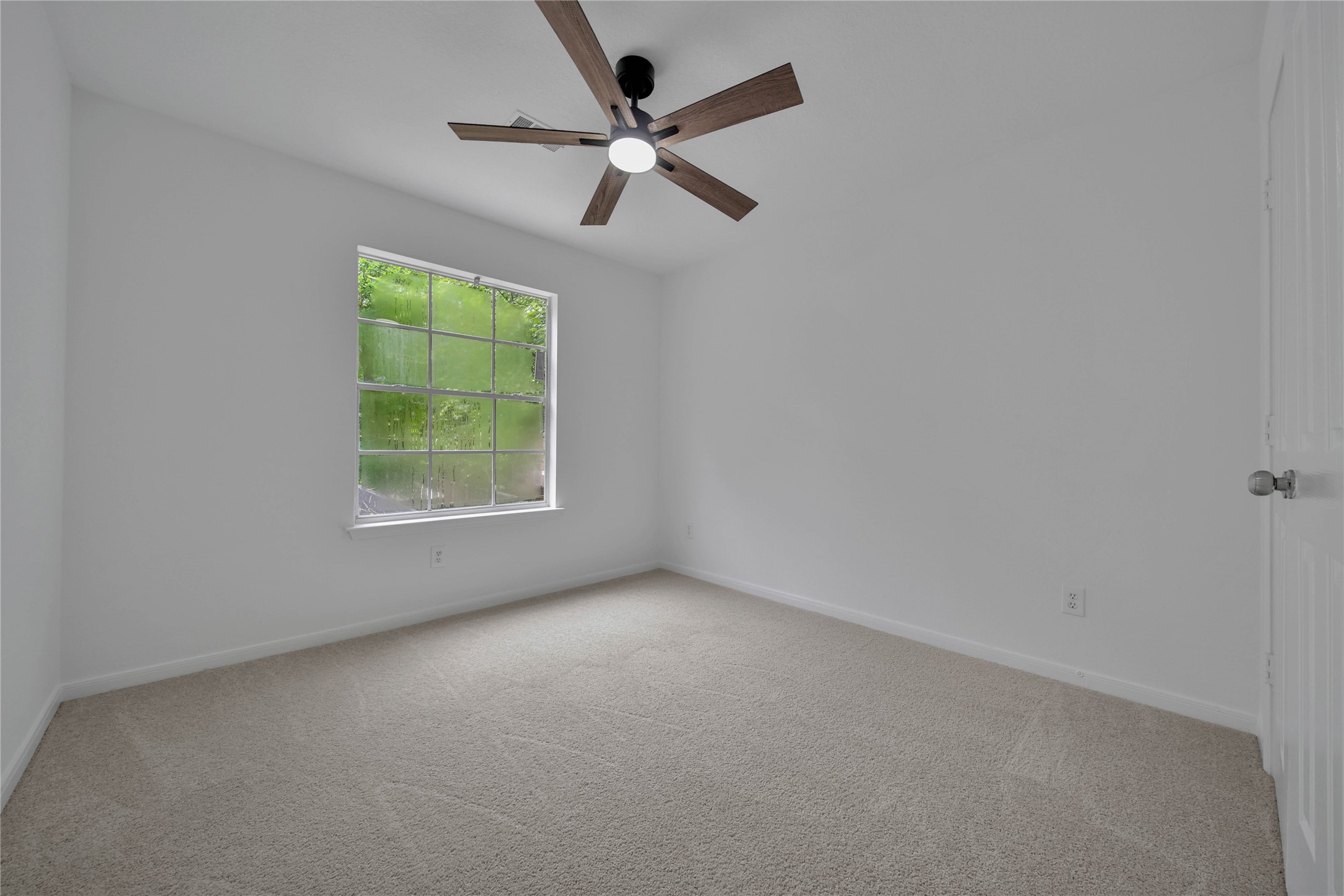 7 Churchdale Place Spring, TX 77382 - Photo 35 of 40 Bedroom #4