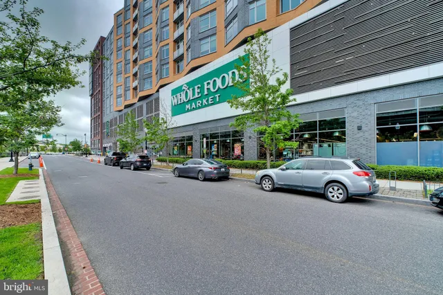 a car parked in front of a building