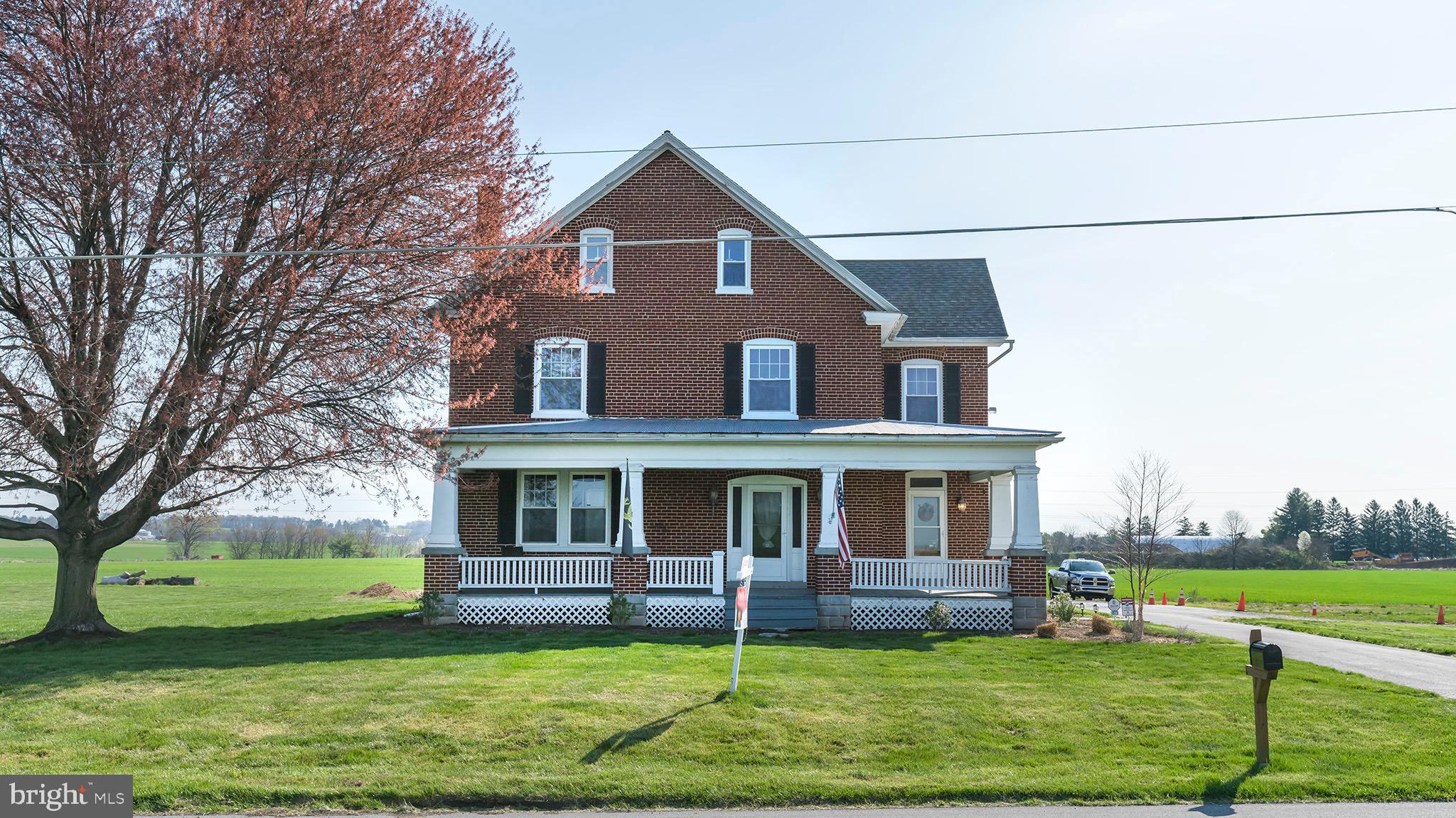 1673 Lancaster Road Manheim, PA 17545 - Photo 2 of 45