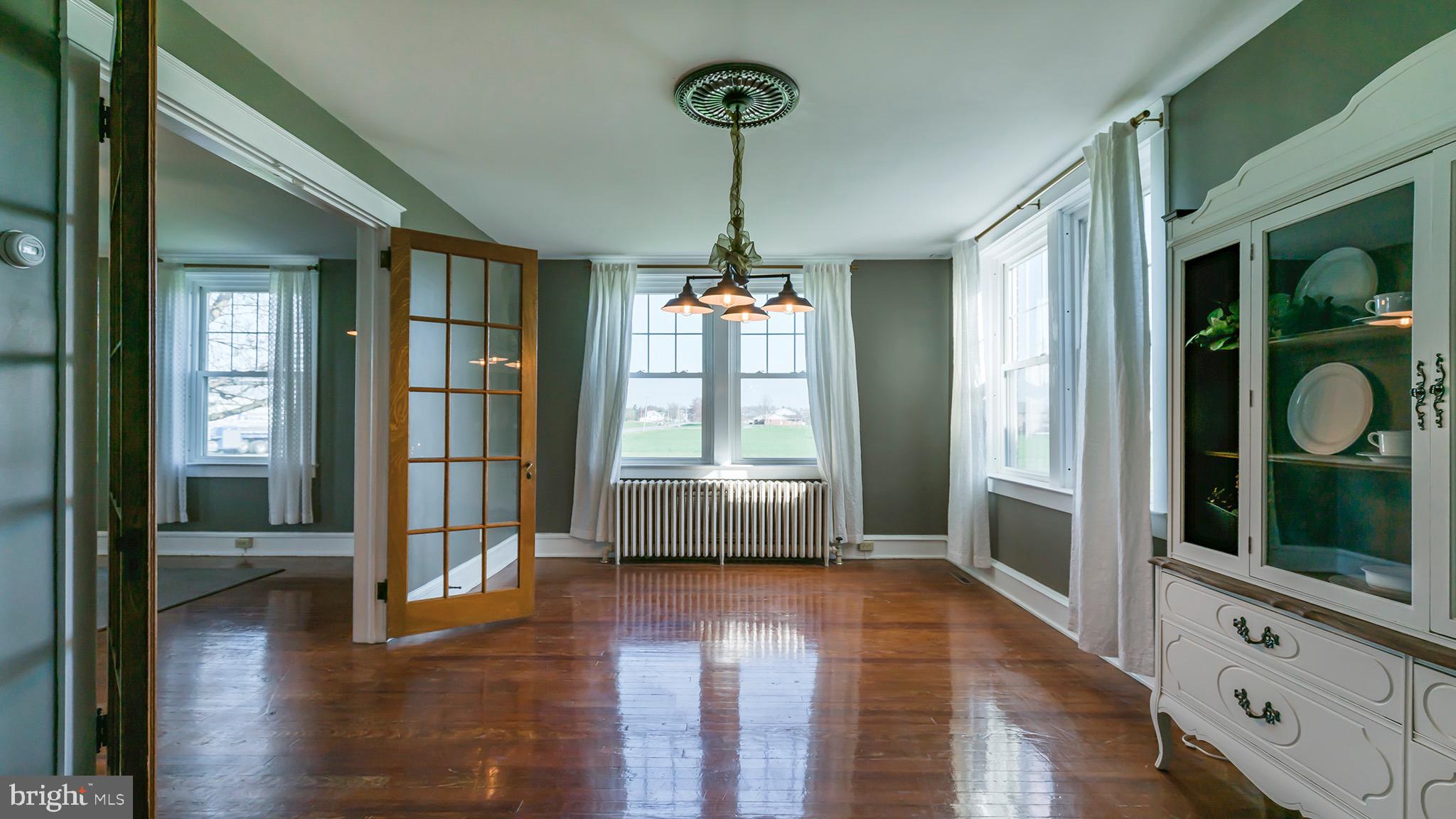 1673 Lancaster Road Manheim, PA 17545 - Photo 13 of 45