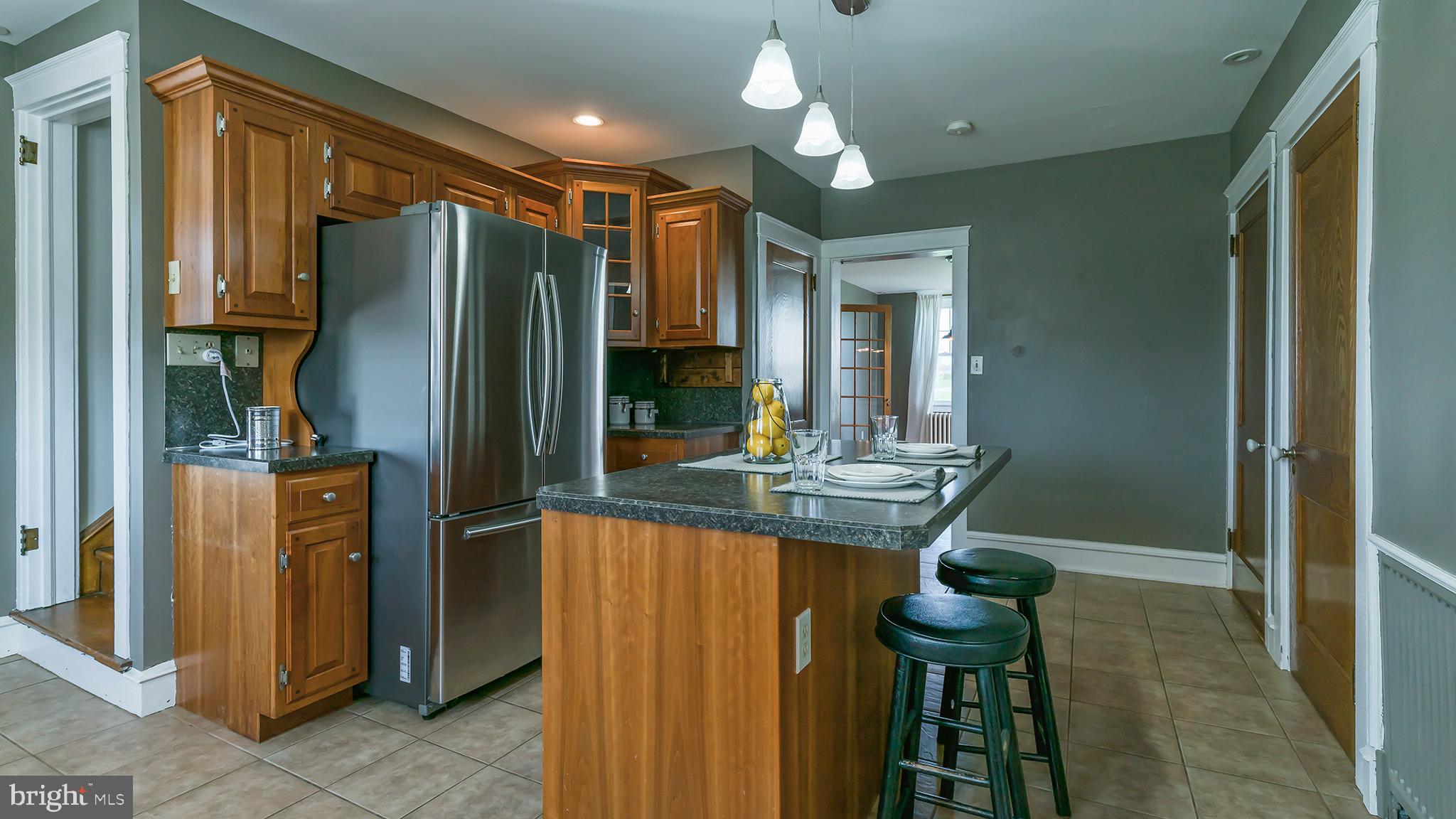 1673 Lancaster Road Manheim, PA 17545 - Photo 15 of 45