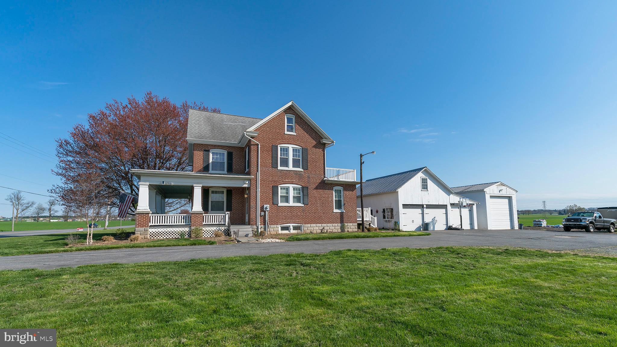 1673 Lancaster Road Manheim, PA 17545 - Photo 3 of 45