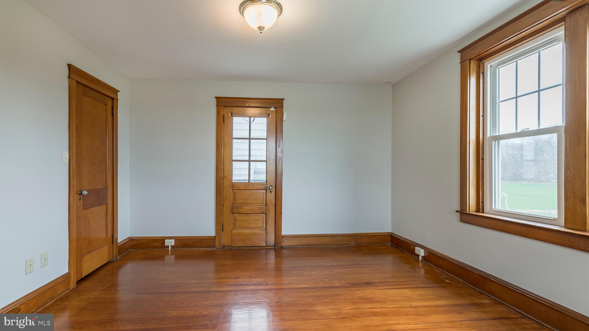 1673 Lancaster Road Manheim, PA 17545 - Photo 27 of 45