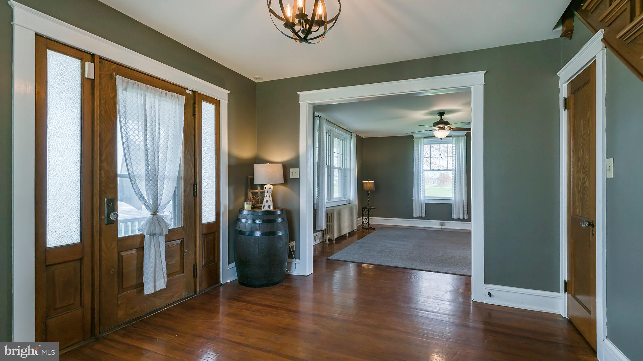 1673 Lancaster Road Manheim, PA 17545 - Photo 8 of 45