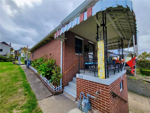 a view of outdoor sitting space