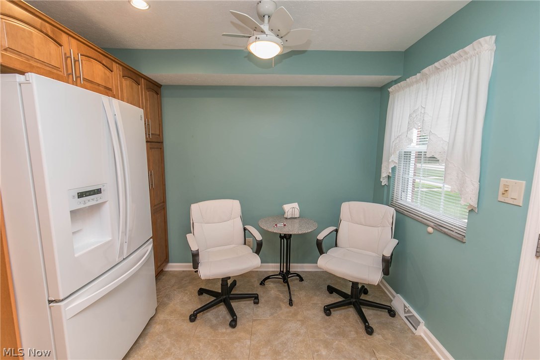 20163 Grannis Road, Unit 7 Cleveland, OH 44126 - Photo 10 of 34 Gallery Image 10