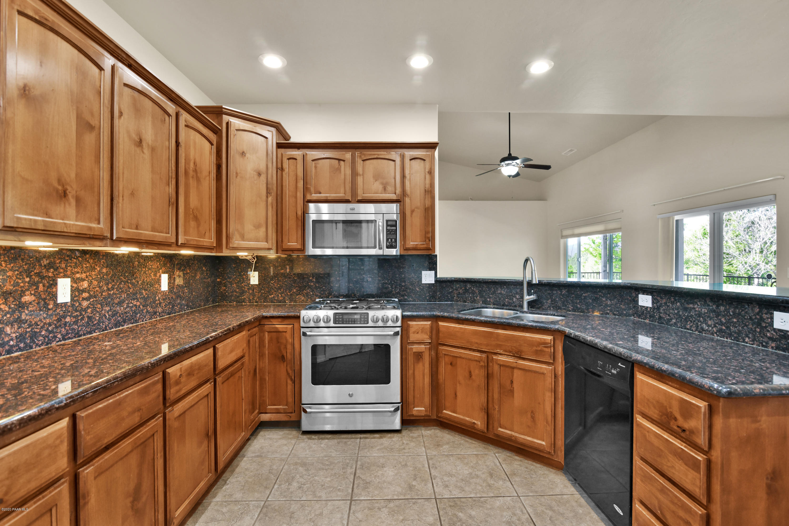 3076 Geronimo Road Prescott, AZ 86305 - Photo 6 of 28 DSC_0285