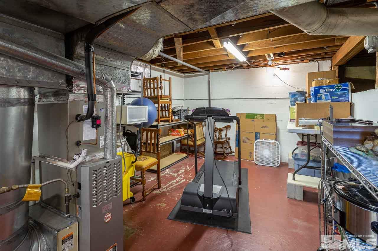 1011 Wright Street Reno, NV 89509 - Photo 17 of 21 a view of a room with gym equipment