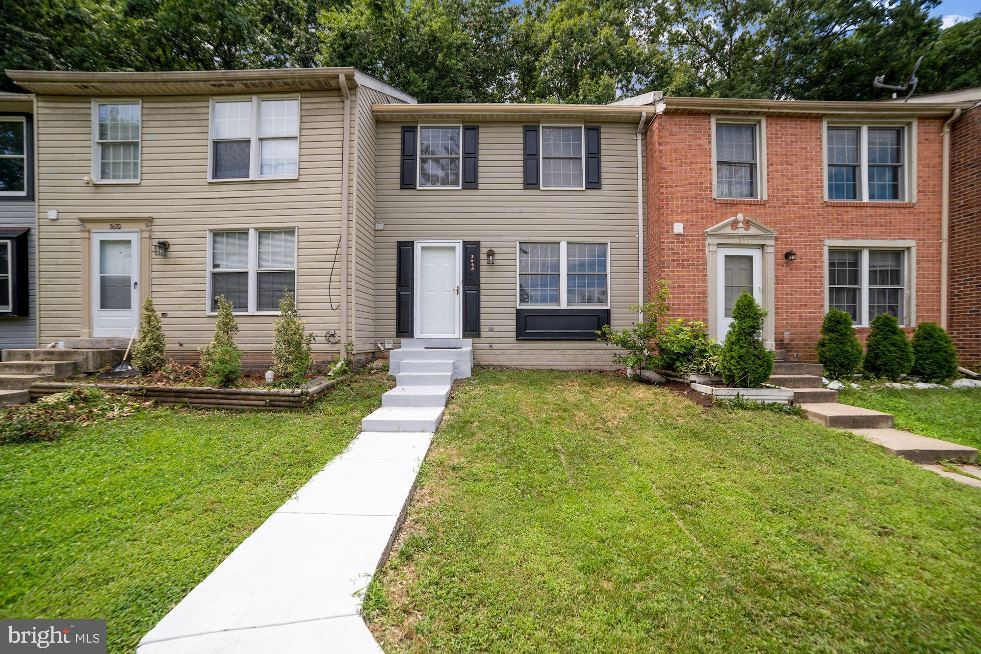 3668 Wharf Lane Triangle, VA 22172 - Photo 1 of 23