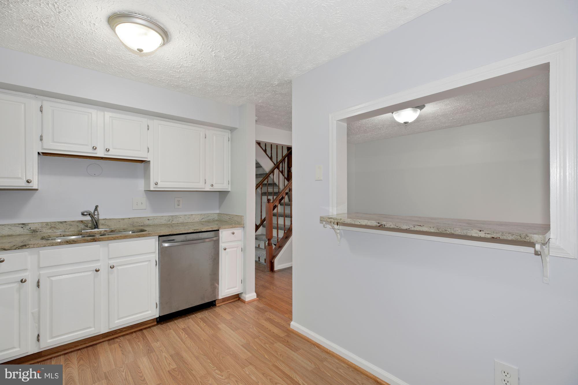 3668 Wharf Lane Triangle, VA 22172 - Photo 18 of 23