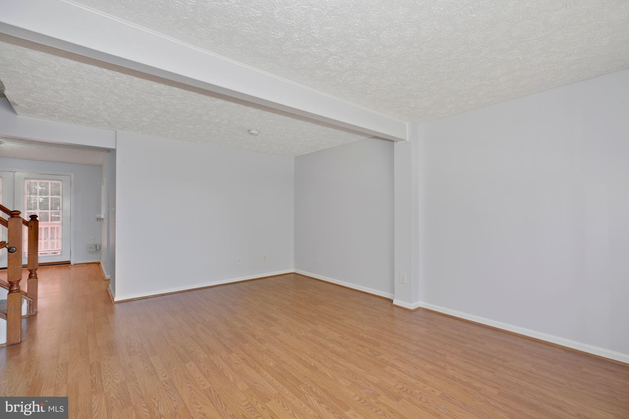 3668 Wharf Lane Triangle, VA 22172 - Photo 2 of 23