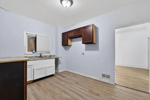 $139,900 | 1227-1229 West Juneau Avenue, Milwaukee, WI 53233