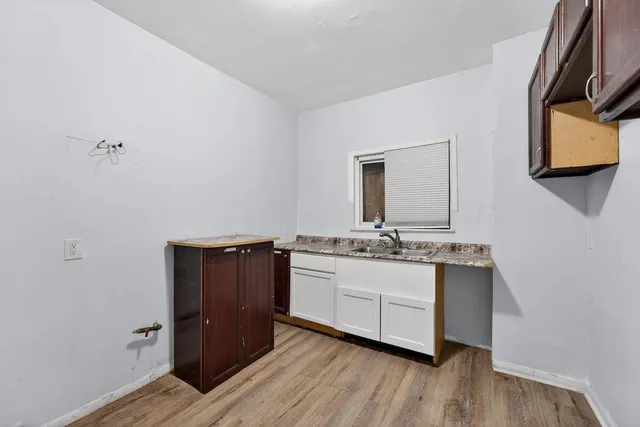 $139,900 | 1227-1229 West Juneau Avenue, Milwaukee, WI 53233