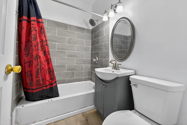 $139,900 | 1227-1229 West Juneau Avenue, Milwaukee, WI 53233