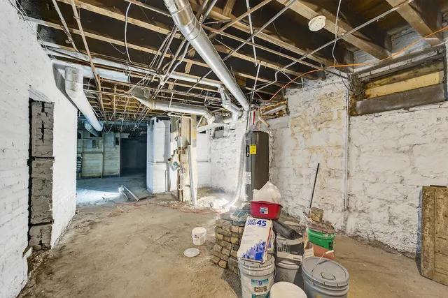 $139,900 | 1227-1229 West Juneau Avenue, Milwaukee, WI 53233