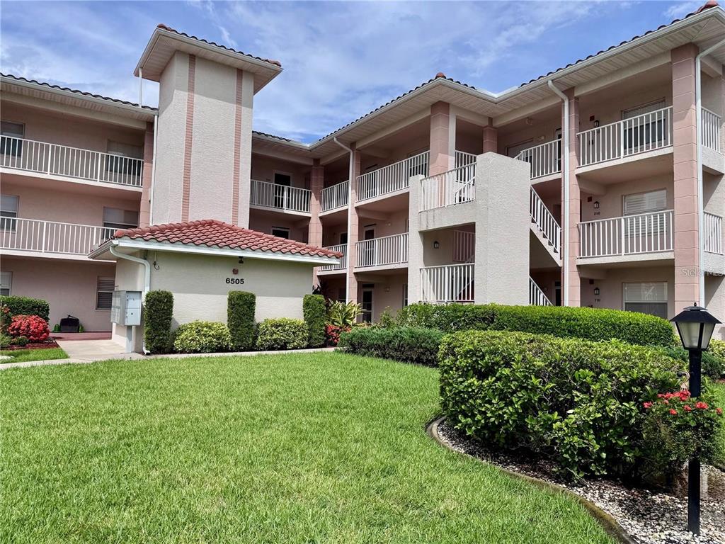 6505 Stone River Road, Unit 309 Bradenton, FL 34203 - Photo 2 of 27