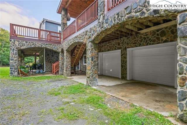 $875,000 | 167 Wagon Wheel Lane, Deep Gap, NC 28618