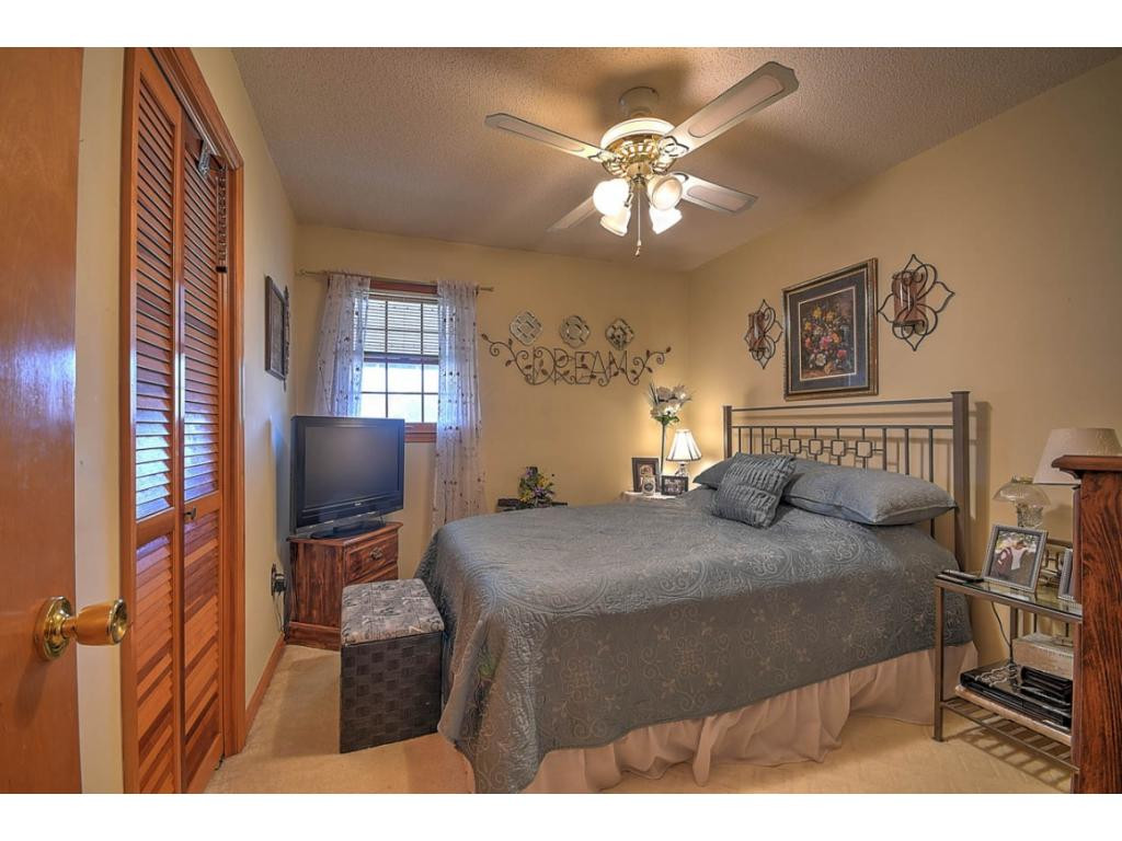 110 Raintree Circle Bristol, VA 24201 - Photo 13 of 27 Photo 13