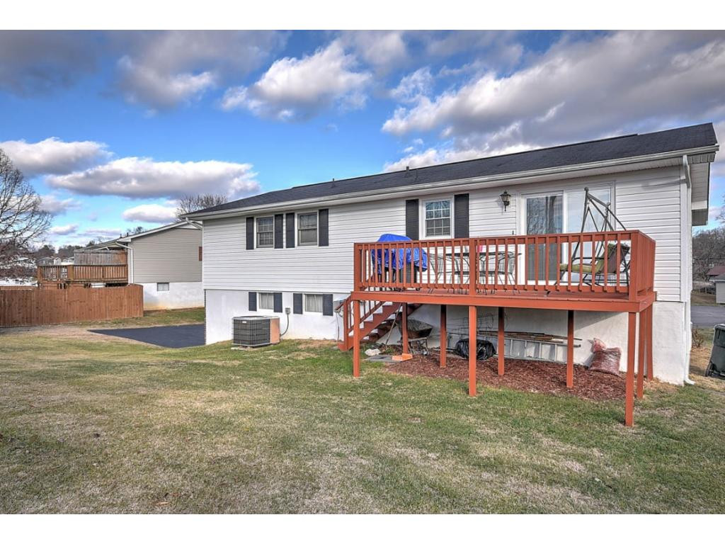 110 Raintree Circle Bristol, VA 24201 - Photo 24 of 27 Photo 24
