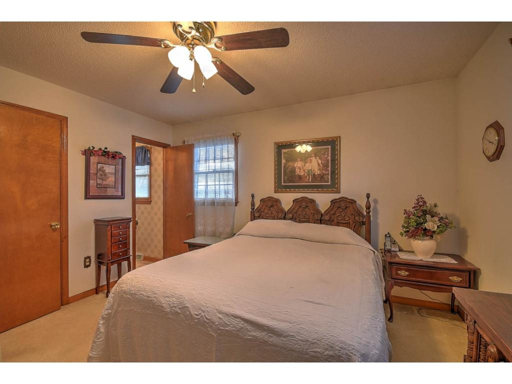 110 Raintree Circle Bristol, VA 24201 - Photo 10 of 27 Photo 10