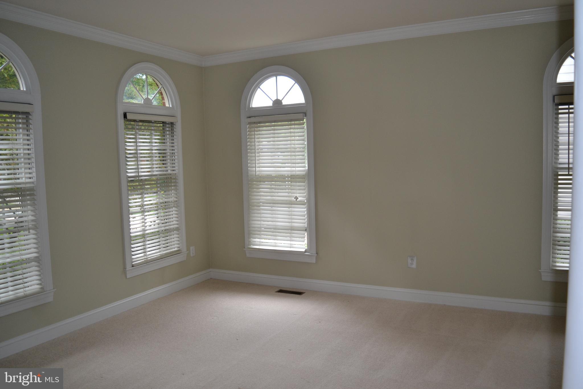 11261 Center Harbor Road Reston, VA 20194 - Photo 8 of 51 Formal living room, music room or gathering space