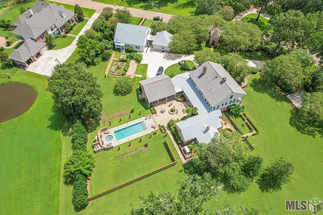 $1,720,000 | 37110 St Andrews Fairway, Prairieville, LA 70769