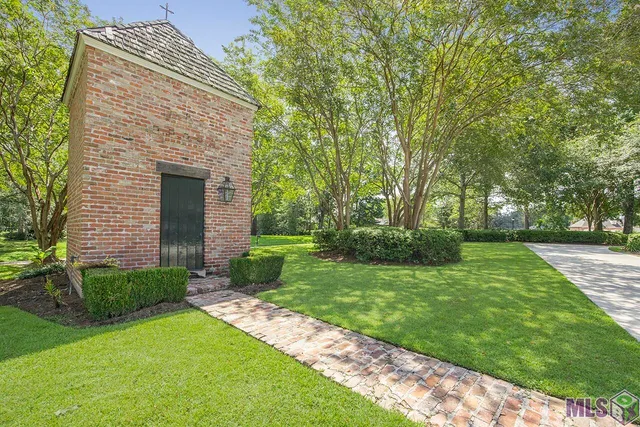 $1,720,000 | 37110 St Andrews Fairway, Prairieville, LA 70769