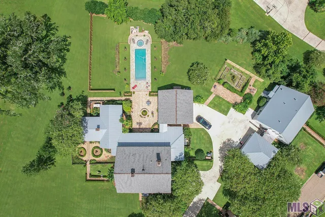 $1,720,000 | 37110 St Andrews Fairway, Prairieville, LA 70769