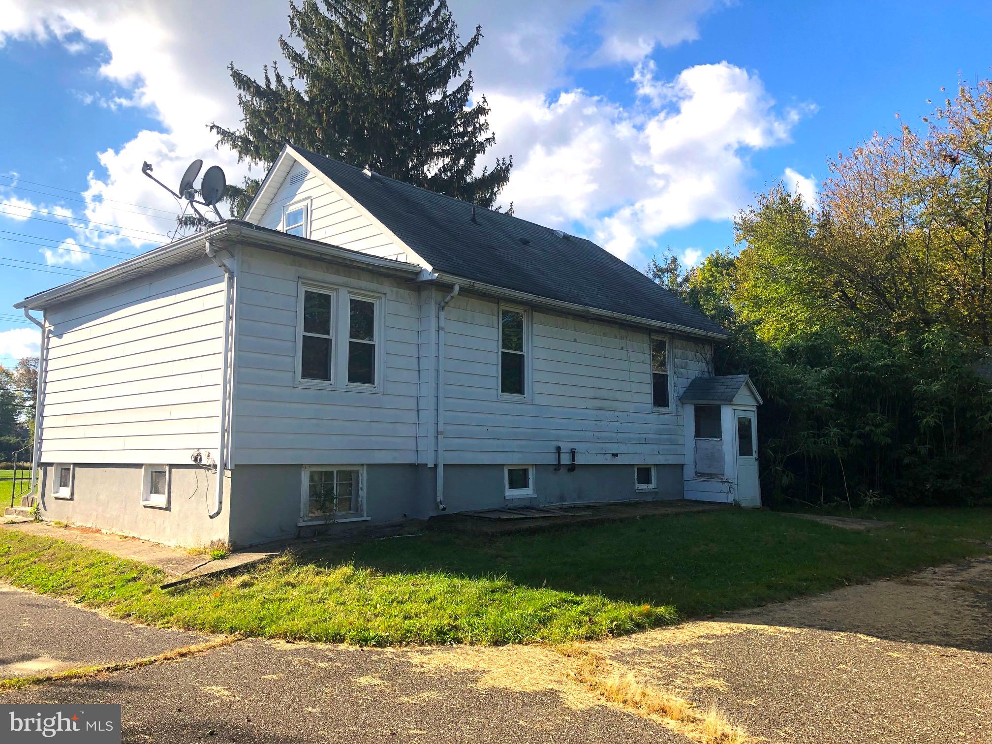 360 Harmony Road Gibbstown, NJ 08027 - Photo 1 of 22