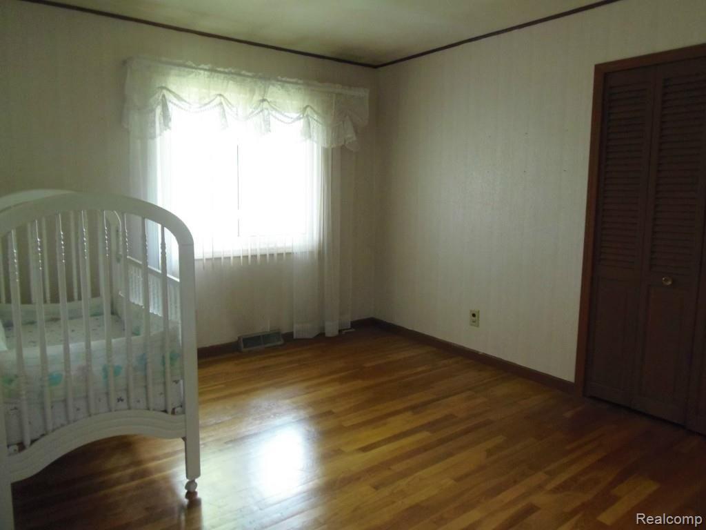355 North Eager Road Howell, MI 48843 - Photo 14 of 55 115.jpg