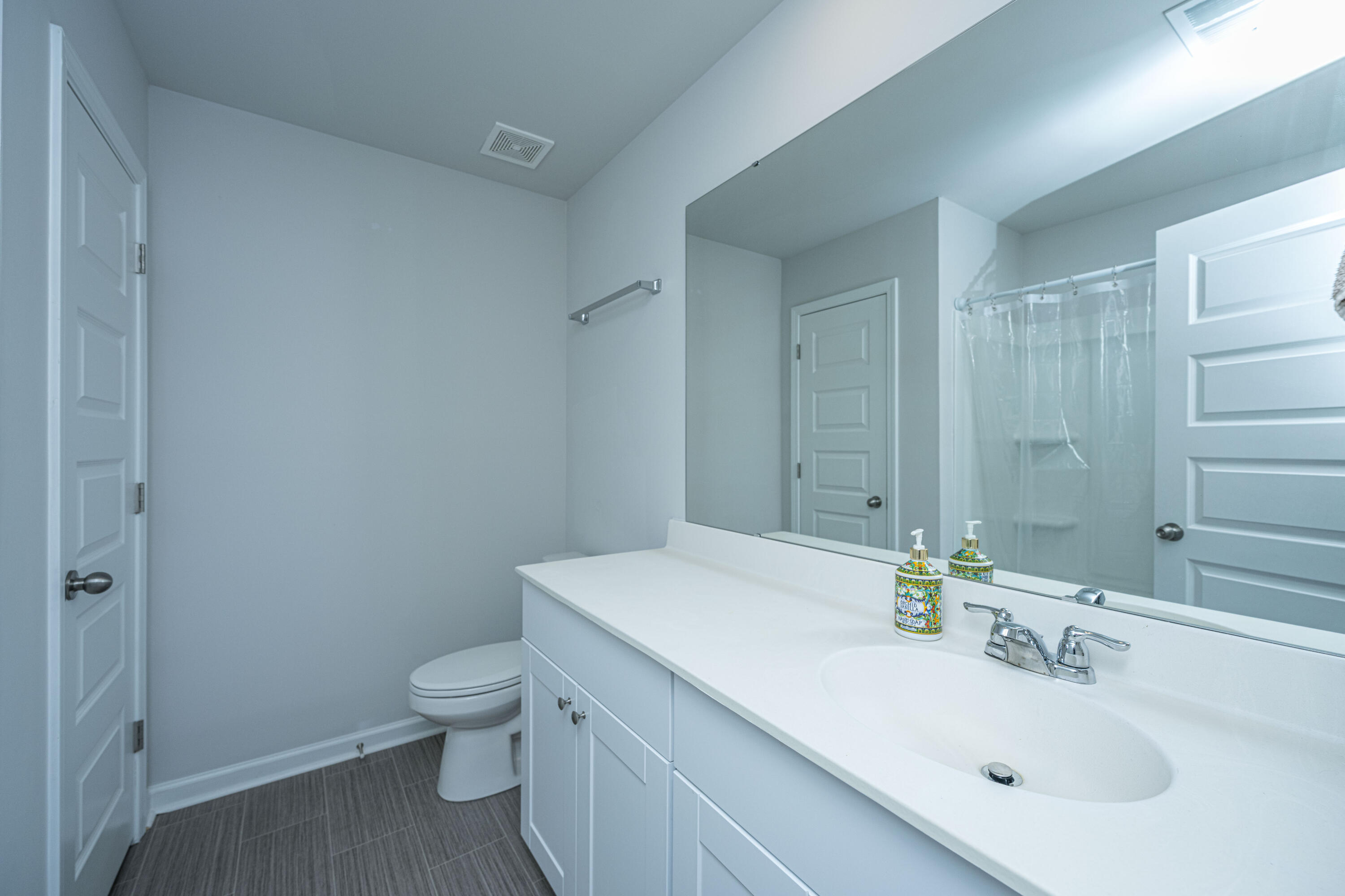 8016 Reagan Way North Charleston, SC 29418 - Photo 23 of 33 Guest Full Bathroom Upstairs