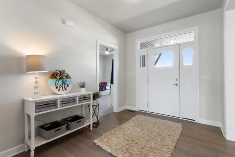 $999,999 | 560 North Boulder Ridge Drive, Lake Geneva, WI 53147