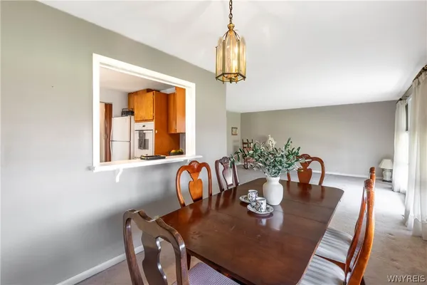 $219,900 | 2174 Parker Boulevard, Tonawanda, NY 14150