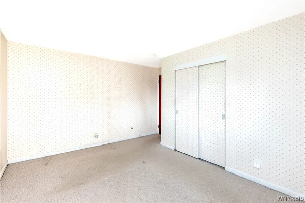 $219,900 | 2174 Parker Boulevard, Tonawanda, NY 14150