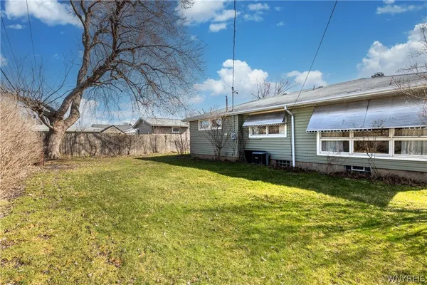 $219,900 | 2174 Parker Boulevard, Tonawanda, NY 14150