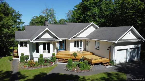 $899,900 | 890 Lapla Road, Kingston, NY 12401