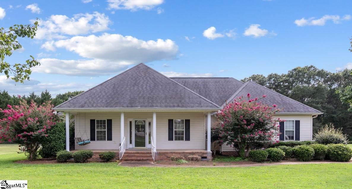 320 Smithfield Drive Anderson, SC 29621 - Photo 1 of 25 Gallery Image 1